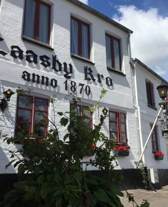 Close to the Silkeborg lakes and experience true Danish modern inn.