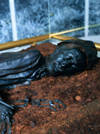 Besuchen Sie das Silkeborg Museum, wo Sie mehr über das Schicksal des Tollund-Mannes lernen können.