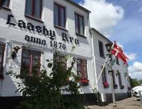 Erleben Sie ein echtes dänisches, modernes Gasthaus, unweit von den Silkeborg-Seen.