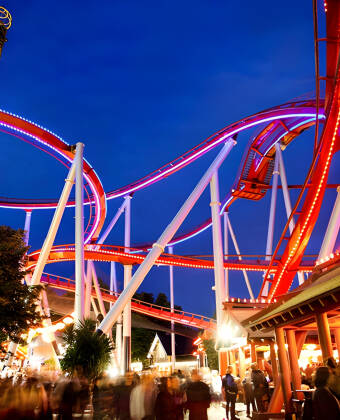 Erleben Sie den weltberühmten Vergnügungs- und Abenteuerpark Tivoli!