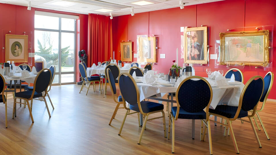 Hotellet har en egen konsthall med verk av bland annat Anders Zorn, Carl Larsson, Bruno Liljefors och Jenny Nyström