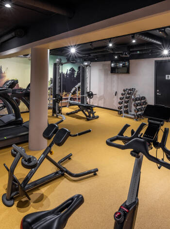 Der Aufenthalt versteht sich inklusive freien Eintritts in den Fitnessraum mit modernen Trainingsgeräten sowie in die Sauna.