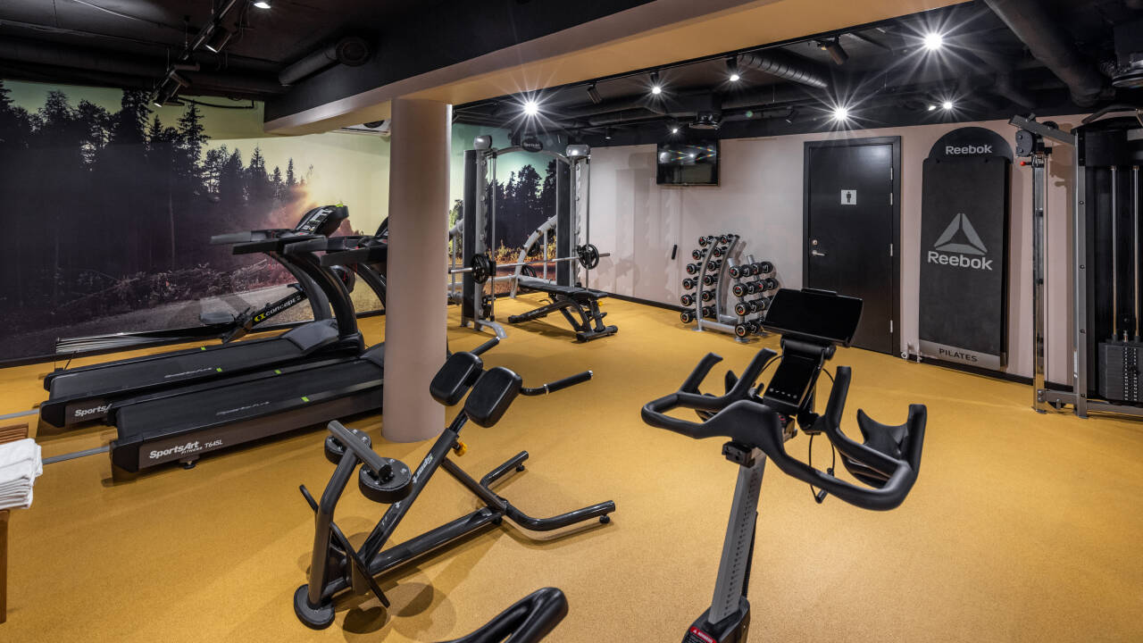 Der Aufenthalt versteht sich inklusive freien Eintritts in den Fitnessraum mit modernen Trainingsgeräten sowie in die Sauna.