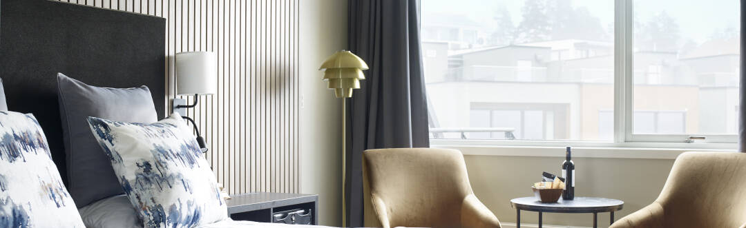 Njut av komforten och elegansen i våra nyrenoverade rum