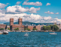 Ta en dagstur til vakre Oslo og opplev den norske hovedstaden med sine mange historiske og kulturelle tilbud.
