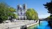 Die Notre Dame Kirche hat eine wundervolle Lage in zentraler Lage in der Stadt, direkt an der Seine.