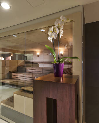 The hotel has access to both sauna and fitness facilities, so relax after a day in the city.