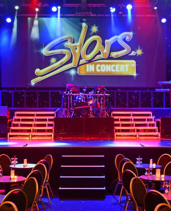 Zum Aufenthalt gehört ein First-Class-Ticket für einen unvergesslichen Abend mit Las Vegas-Showprogramm auf höchstem Niveau.