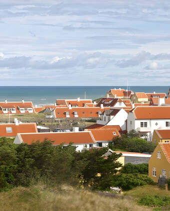 Nyd feriestemningen i Skagen og besøg bl.a. Skagensmuseet med en flot samling af malerier.