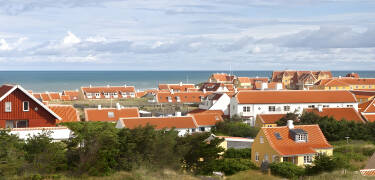 Nyd feriestemningen i Skagen og besøg bl.a. Skagensmuseet med en flot samling af malerier.