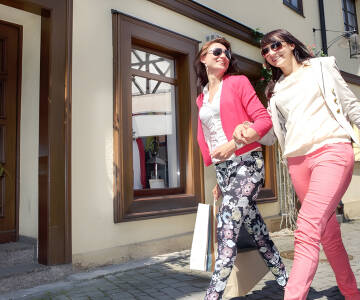 Ta en tur til Aalborg, som byr på kultur, gode shoppingmuligheter og flotte kafeer.