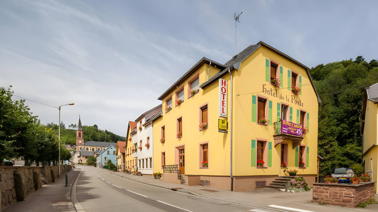 Hotel de la Poste Bonhomme is located in the Vosges Mountains in Alsace. Stay only 15 min. from the beautiful mountain lakes.