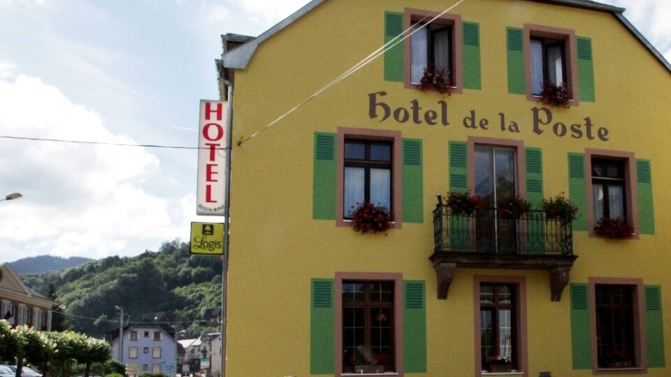 Das Hotel de la Poste Bonhomme liegt wunderschön im Elsass. Machen Sie Ihren Urlaub nur 15 min. von der bekannten Weinstraße, schönen Bergseen und traditionellen Dörfern.