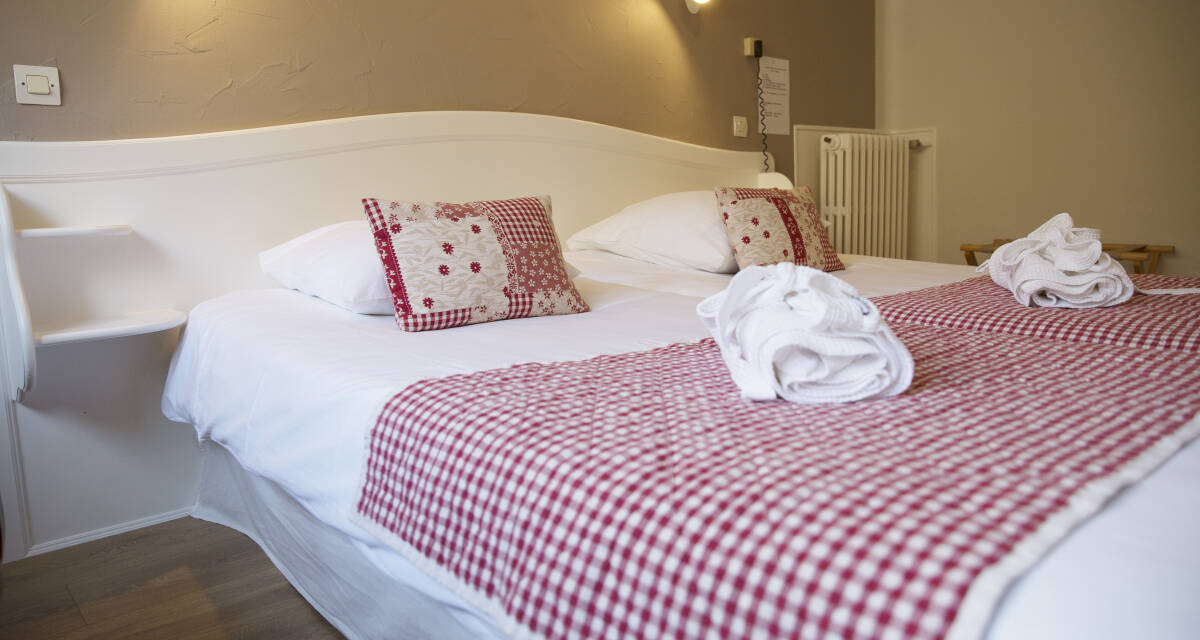 Dobbeltværelse m. 2 ekstra senge