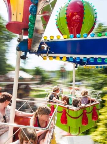Tivoli Friheden bjuder in till skratt, skoj och lek för hela familjen.