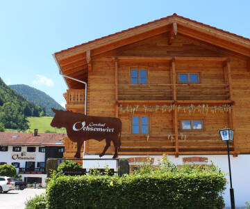 Historischer Gasthof aus dem Jahr 1421 mit herzlichem Service und ausgezeichneter regionaler Küche.