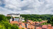 La dere fortrylle av den sjarmerende byen Stolberg i naturrike Harzen med sjarm og middelalder-stil.