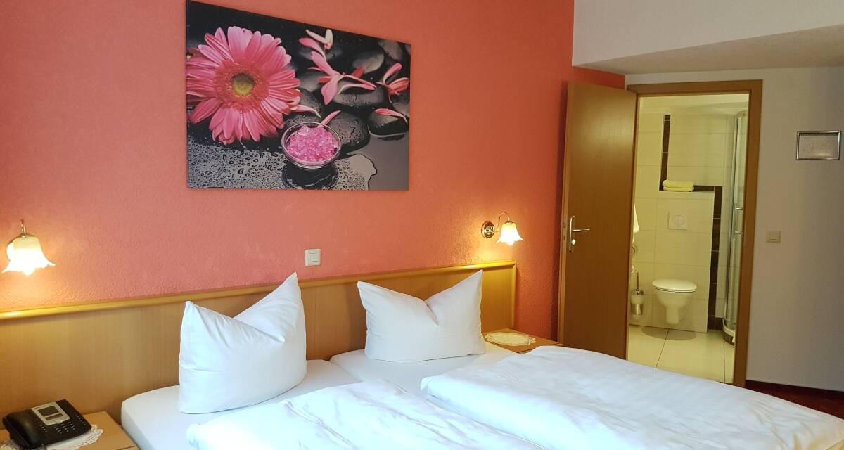 Doppelzimmer m. 1 Extrabett (annex)