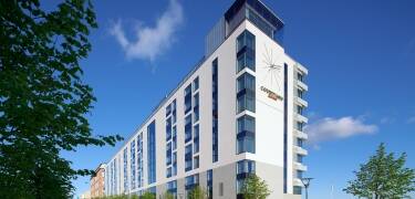 Courtyard by Marriott Stockholm Kungsholmen har ett helt perfekt läge, bara fyra minuters promenad från tunnelbanestationen!