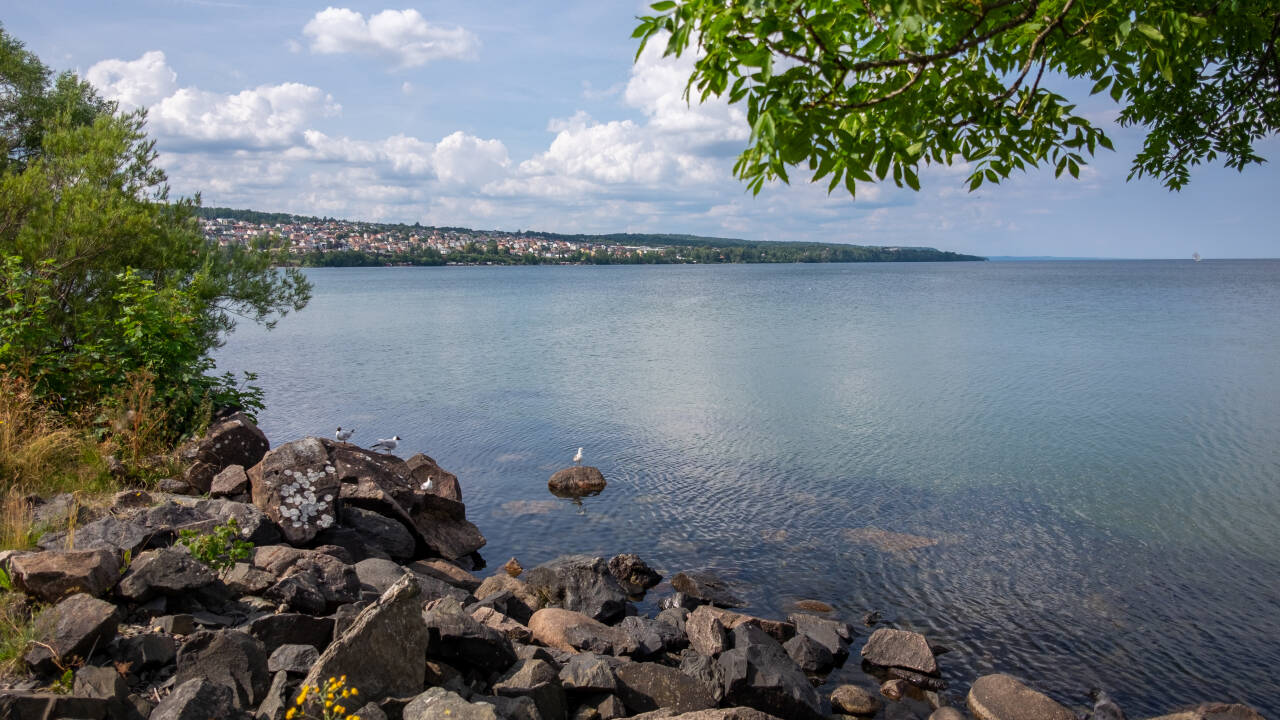 Dette hotel ligger centralt i Huskvarna som er beliggende langs Vättern-søens østlige strand.