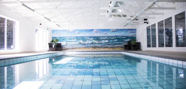 Free access to indoor pool, sauna and gym