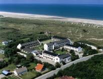 The hotel is located in scenic surroundings just 200 metres from the North Sea and the beach