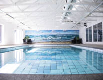 Det er gratis adgang til innendørs svømmebasseng, badstue og treningsrom.