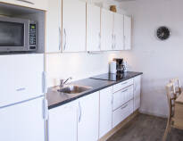 Lägenheterna är moderna och välutrustade med eget kök där ni har här möjlighet att laga er egen mat.