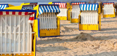 Hotellet ligger i kort avstand til noen av Nord-Tysklands fine sandstrender med de tradisjonelle strandkurvene.