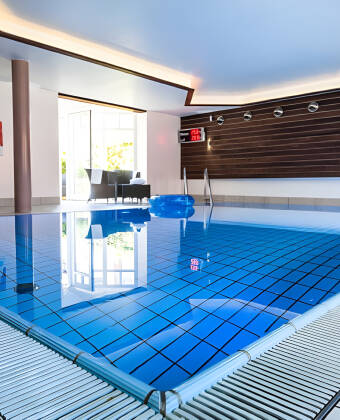 Hotellet har en wellnessafdeling, der står til jeres frie afbenyttelse. Her finder I sauna og swimmingpool.