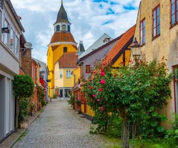 Her er et vell av utflukter: museene i Faaborg, dagstur til Odense eller slottene og herregårdene på Fyn.