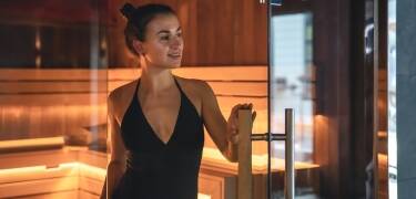 Zu Ihrem Aufenthalt gehört auch ein Besuch der Sauna, des Pools und des Fitnesscenters im Radisson Blu Mountain Resort.