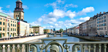 Dere befinner dere mindre enn 60 minutter i bil fra Göteborg, hvis dere har lyst til å oppleve den svenske storbyen.