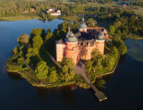 Machen Sie einen Ausflug nach Mariefred und zum schönen Schloss Gripsholm