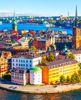 Stockholm bjuder på en unik blandning av historia, design och vattennära miljö – från Gamla Stans gränder till moderna museer.