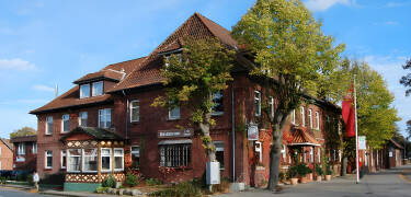 Das Hotel Neetzer Hof empfängt Sie zu einem ruhigen Urlaub in kurzer Entfernung zum historischen Lüneburg.