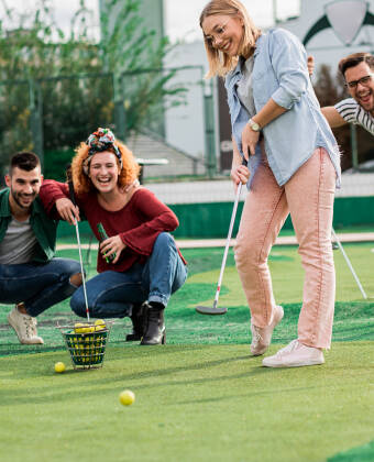 Around the hotel there are several opportunities to play mini golf, bowling and tennis