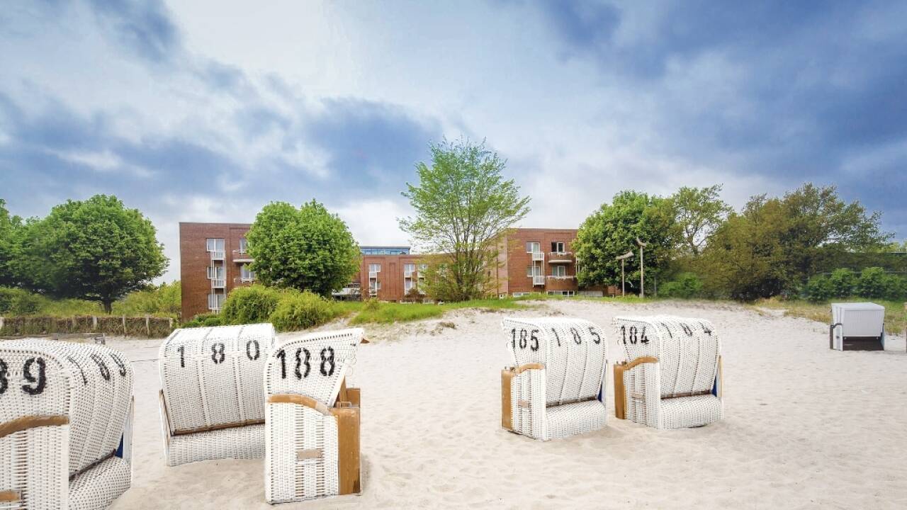 Dette hotel ligger lige ned til den lækre sandstrand og samtidig tæt på centrum i middelalderbyen Eckernförde.