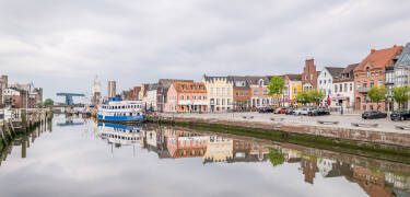 Hotellet ligger inte långt från Husums mysiga hamn