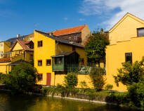 Frederiksværk ist eine idyllische Kanalstadt im Norden von Seeland mit guten Restaurants und Einkaufsmöglichkeiten.