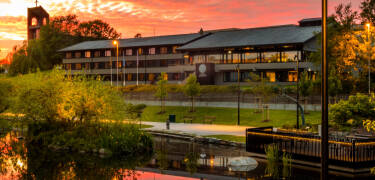Hotell Jæren is situated in the heart of Bryne, with shopping facilities just a stone's throw away.