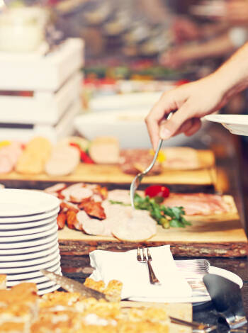 Every morning you can enjoy a delicious breakfast in the hotel's cosy surroundings.