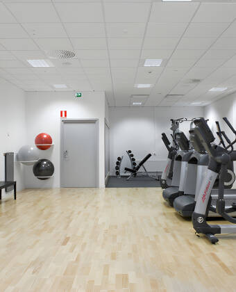 Under opholdet kan I frit benytte hotellets sauna og fitnessrum.