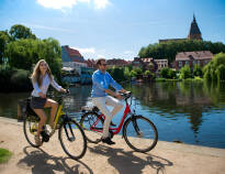 At the hotel, you can rent bikes to explore the area's small lakes and quaint towns.