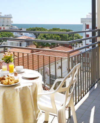 Start dagen med en god morgenbuffet i restauranten og lad op til dagens oplevelser.