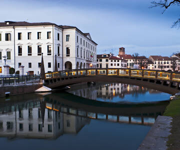 Besøg den skjulte perle, Treviso, som er en smuk og autentisk by, men som ofte overskygges af Venedig.