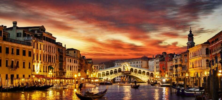 Utforsk den evig vakre og romantiske kanalbyen Venezia!