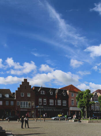 Visit the market in the small port town of Husum, not far from Friedrichstadt.