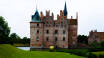 Das Schloss Egeskov ist ein absolutes Highlight von Odense und ist einen Besuch wert.