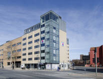 Hotellet har ett centralt läge i Odense, nära centralstationen.